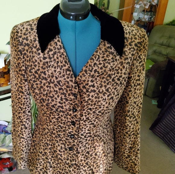 Vintage Animal print Suit Size 14 - Picture 3 of 12